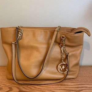 Michael Kors Leather Shoulder bag